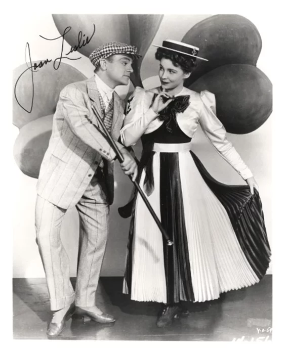 Joan Leslie autograph