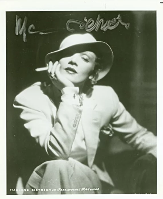 Marlene Dietrich autograph