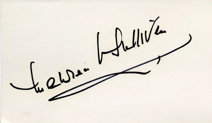 Maureen O'Sullivan autograph