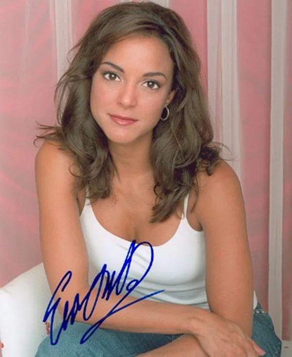 Eva LaRue autograph