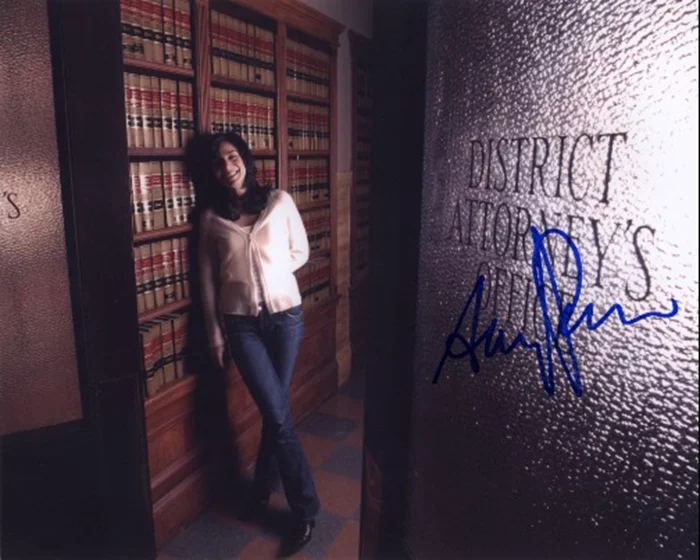 Annie Parisse autograph