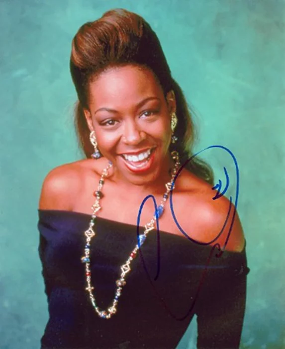 Tichina Arnold autograph