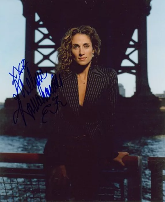 Melina Kanakaredes autograph