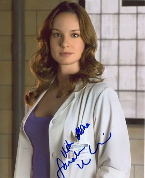 Sarah Wayne Callies autograph