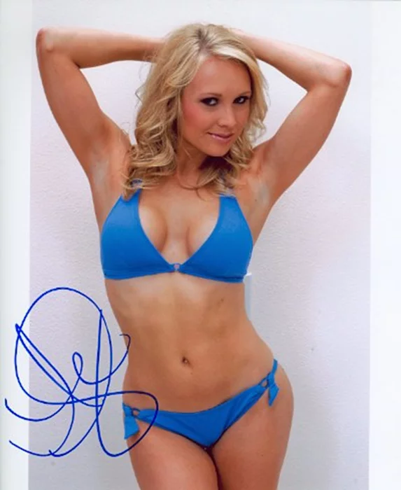 Alana Curry autograph