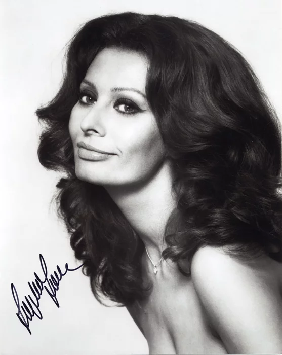Sophia Loren autograph