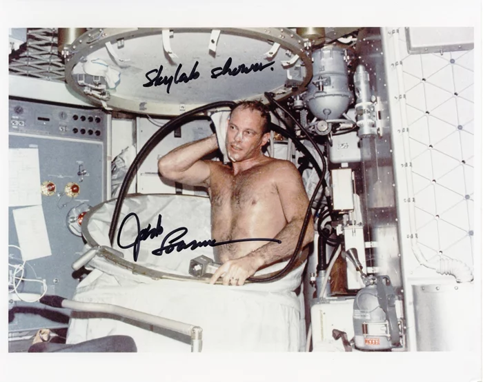 Jack Lousma autograph