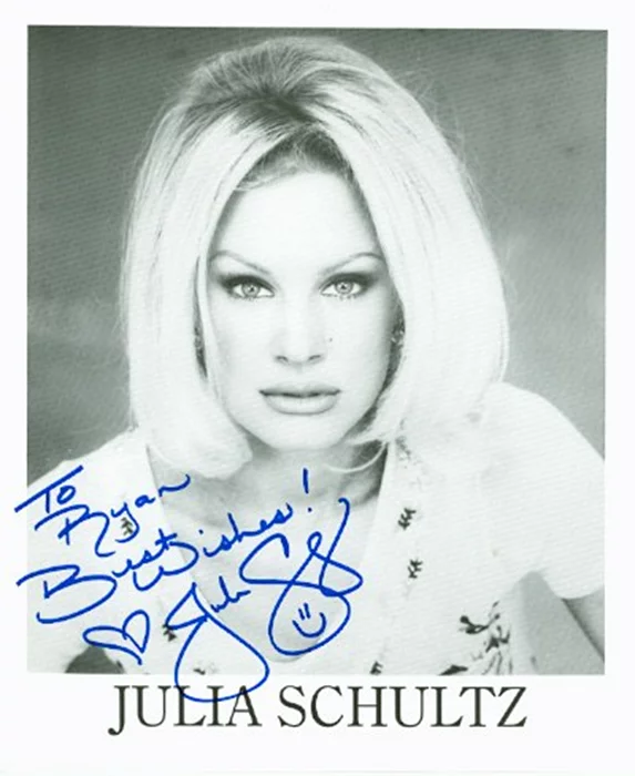 Julia Schultz autograph