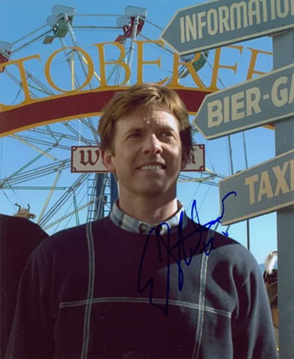 Erik Stolhanske autograph