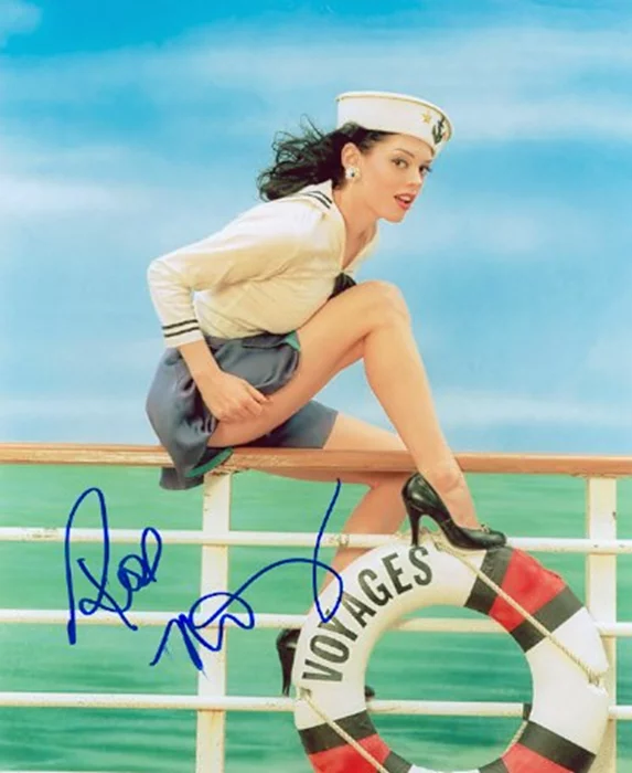 Rose McGowan autograph
