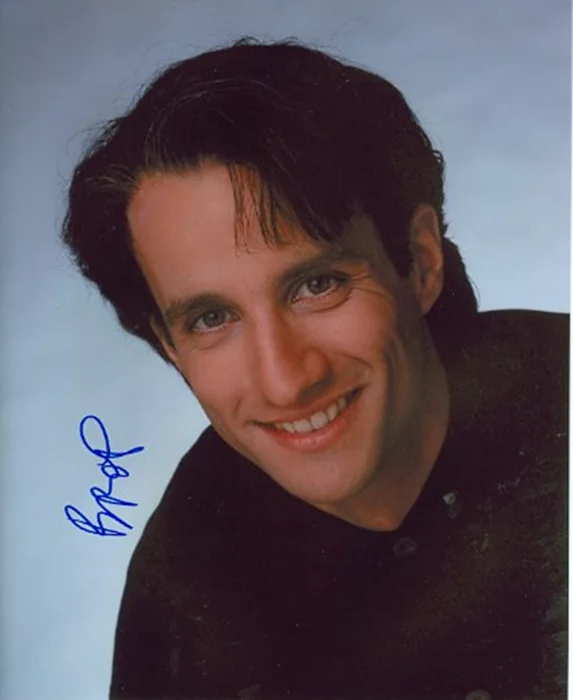 Bronson Pinchot autograph