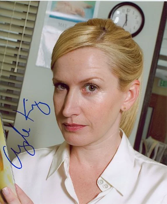Angela Kinsey autograph