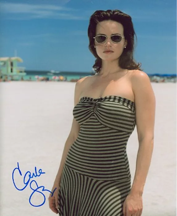 Carla Gugino autograph