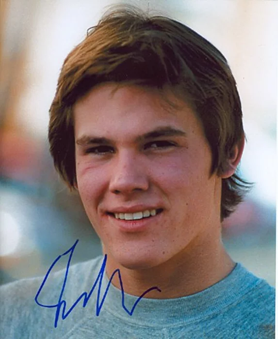 Josh Brolin autograph