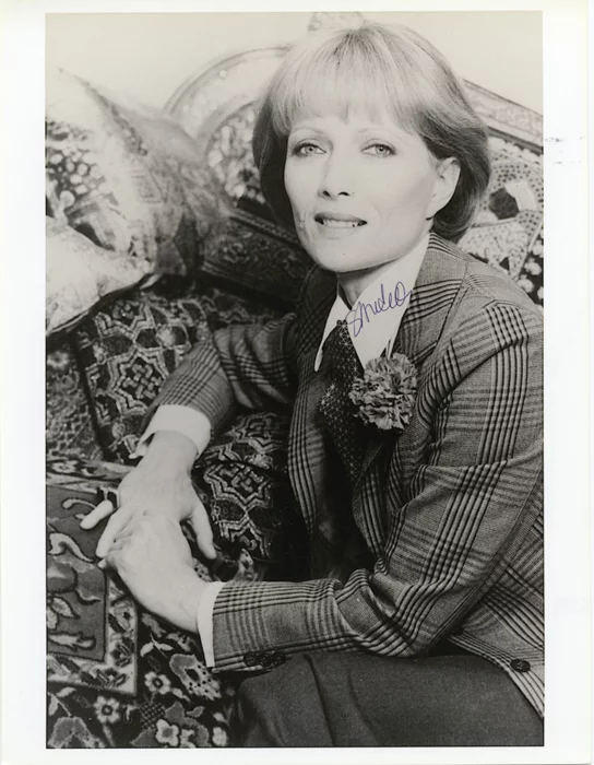 Stephane Audran autograph