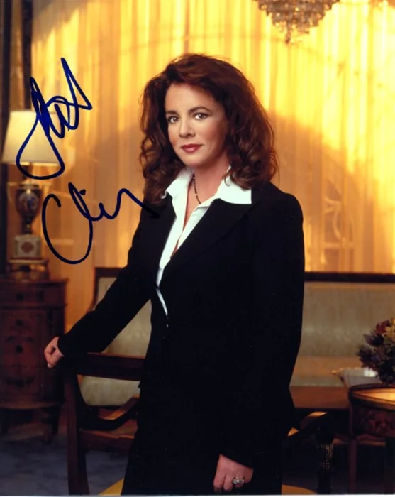 Stockard Channing autograph