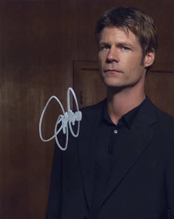 Joel Gretsch autograph