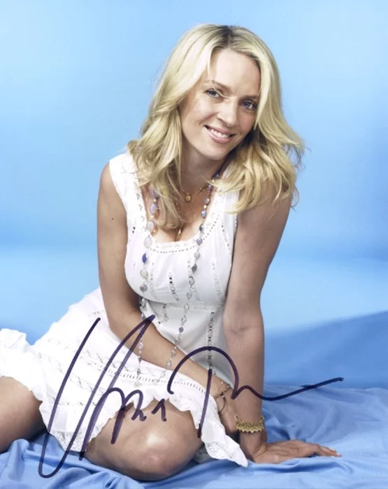 Uma Thurman autograph