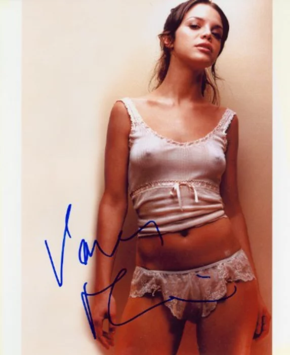 Vanessa Ferlito autograph