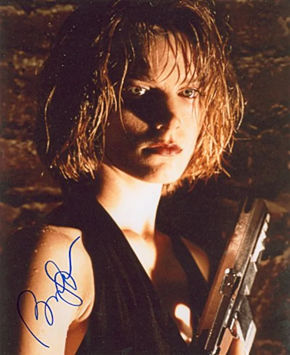 Bridget Fonda autograph