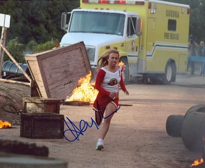 Hayden Panettiere autograph