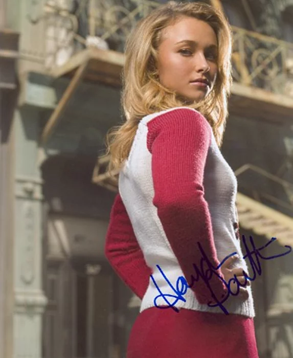 Hayden Panettiere autograph