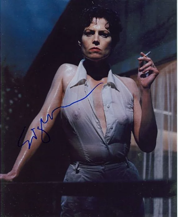 Sigourney Weaver autograph