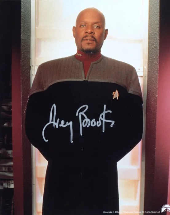 Avery Brooks autograph