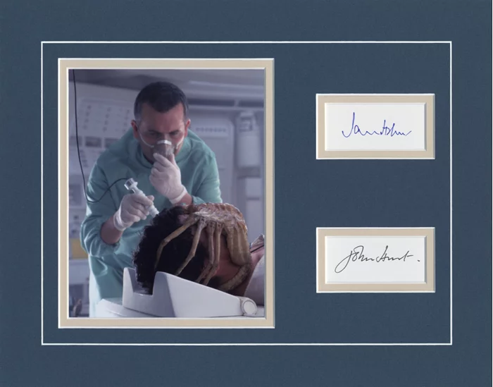 Alien autograph