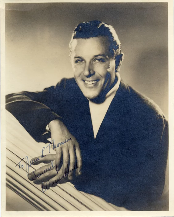 Warren Hull autograph