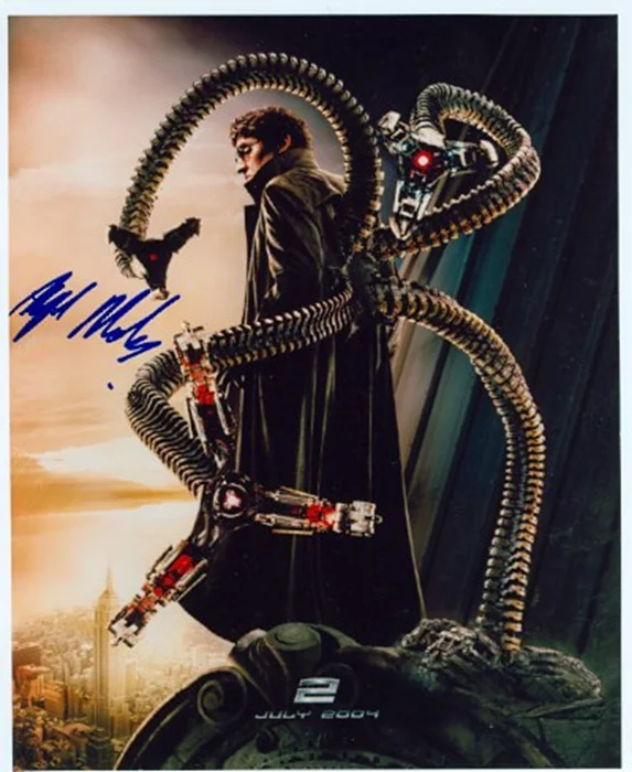 Alfred Molina autograph