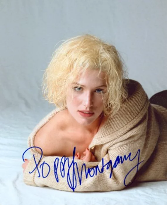 Poppy Montgomery autograph