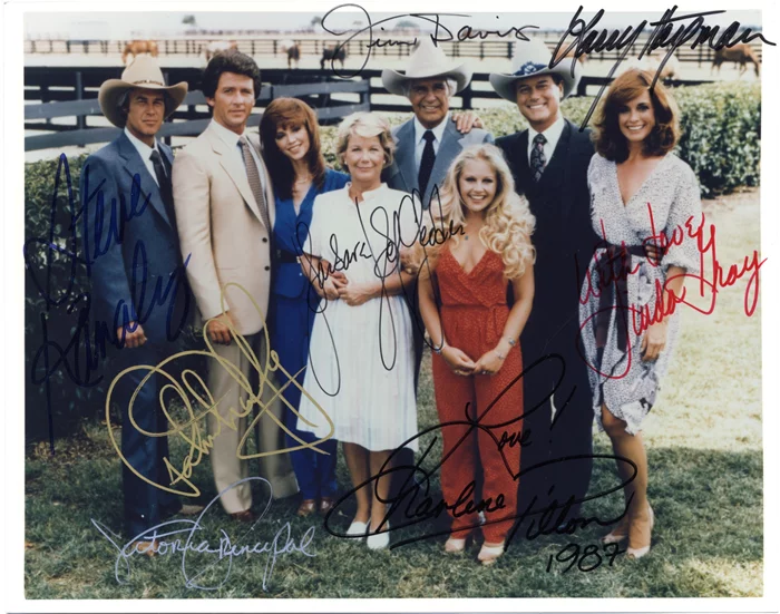 Dallas autograph