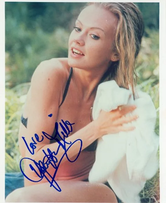 Hayley Mills autograph