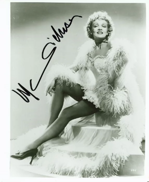 Marlene Dietrich autograph