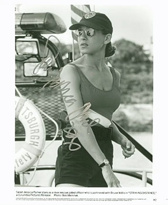 Sarah Jessica Parker autograph