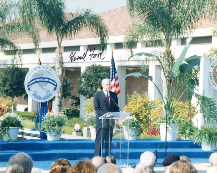Gerald Ford autograph
