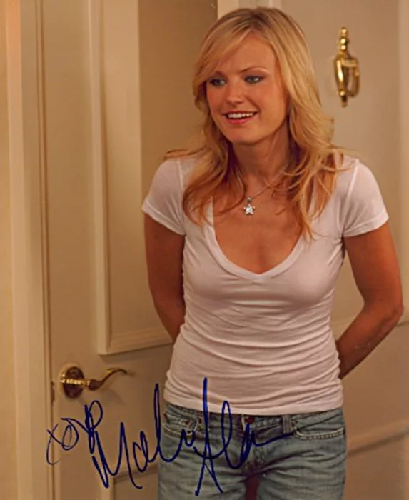Malin Akerman autograph