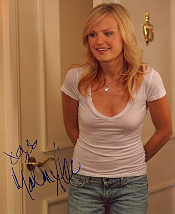Malin Akerman autograph