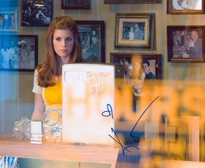 Kate Mara autograph
