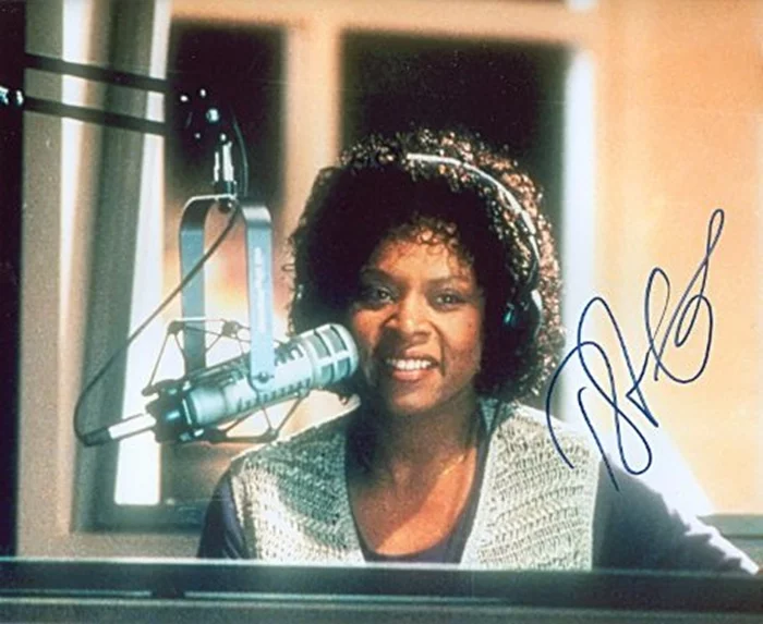 Robin Quivers autograph