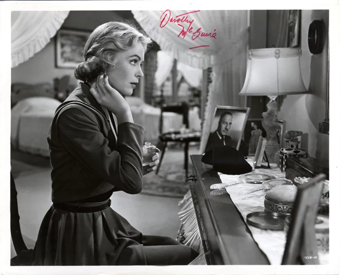 Dorothy McGuire autograph