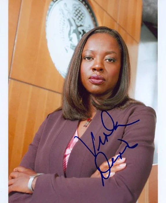 Viola Davis autograph