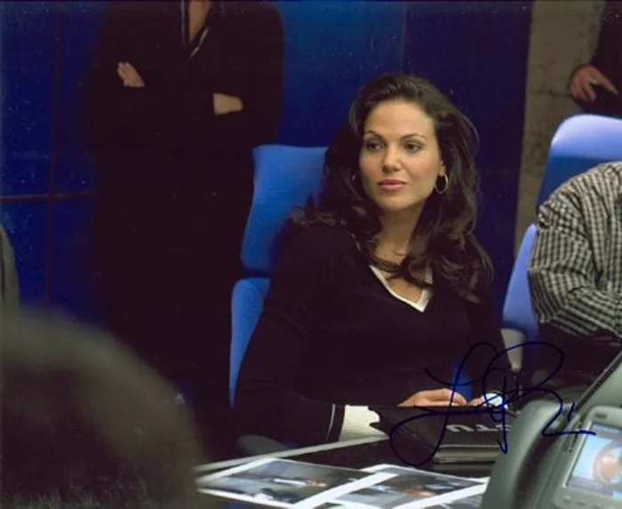 Lana Parrilla autograph