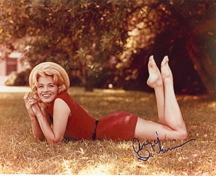 Angie Dickinson autograph