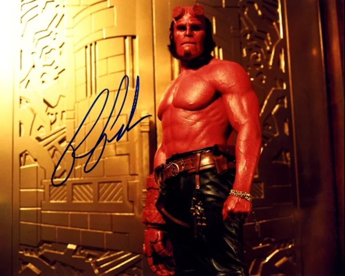 Ron Perlman autograph