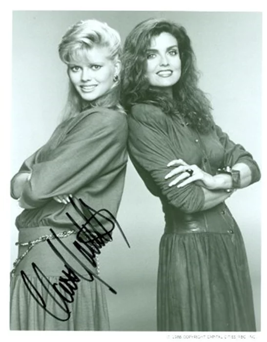 Claire Yarlett autograph