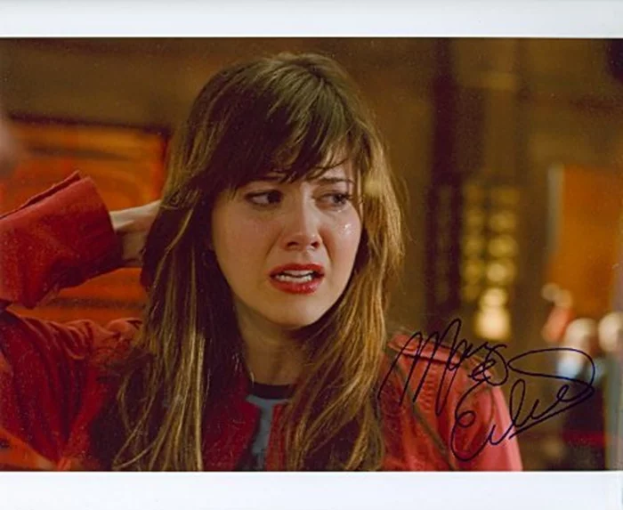 Mary Elizabeth Winstead autograph