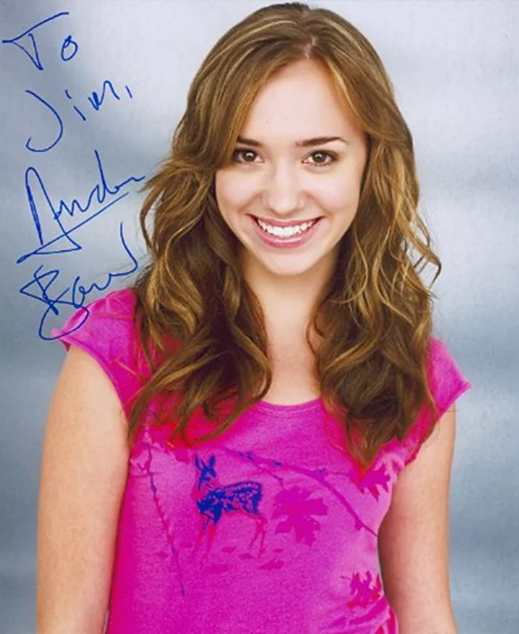 Andrea Bowen autograph