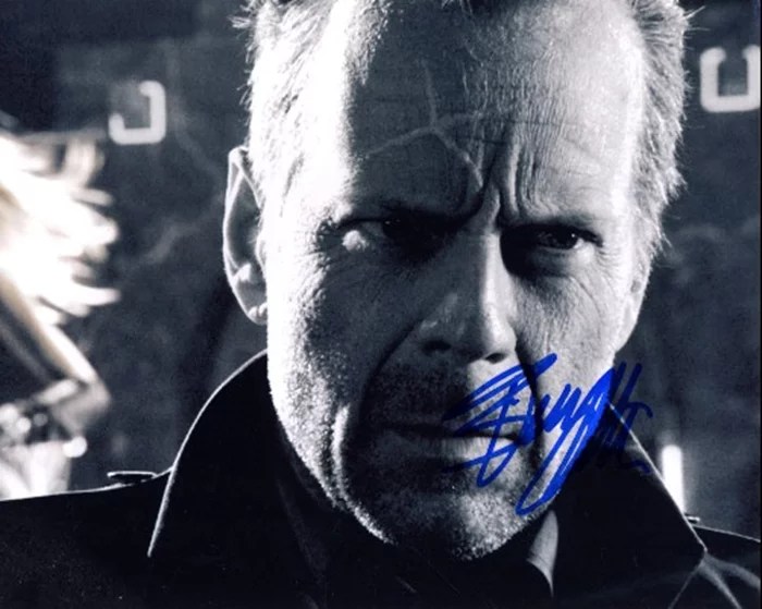 Bruce Willis autograph